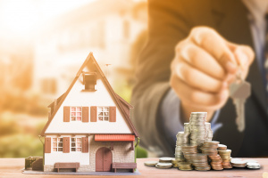 О проведении аукционов по продаже имущества, находящегося в собственности Кировской области