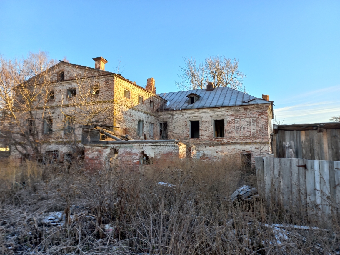 Учебный корпус, Кировская обл., Малмыжский район, с. Савали, ул. Октябрьская, д. 62