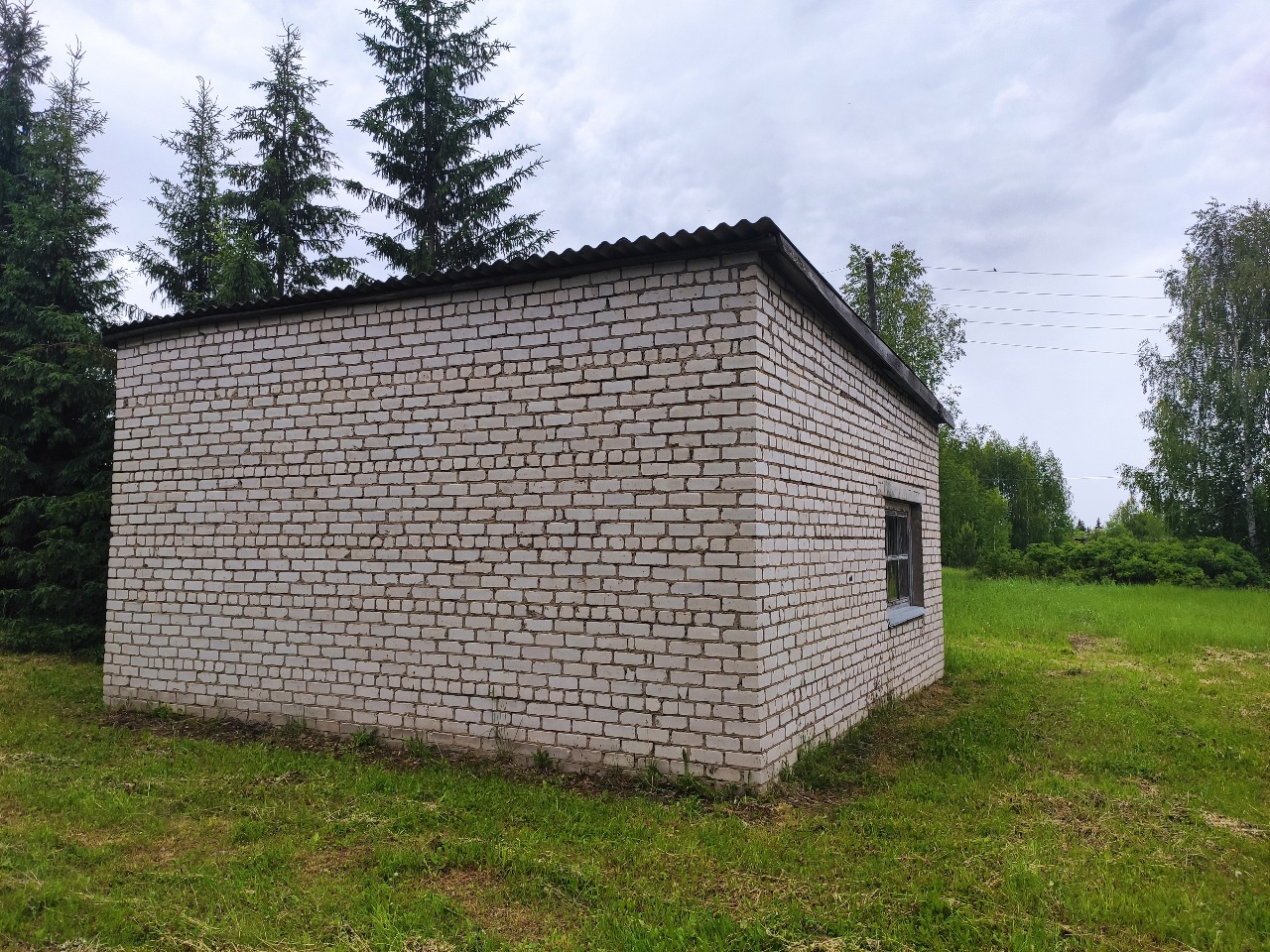 Здание насосной, Кировская обл., Лебяжский район, п. Лебяжье, ул. Казанцева,д.3