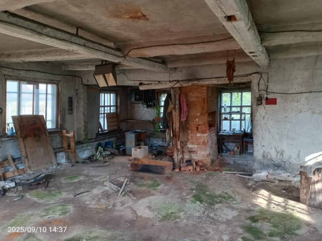 гараж отапливаемый Кировская область, Арбажский р-н, п. Арбаж, ул. Набережная, д. 12	