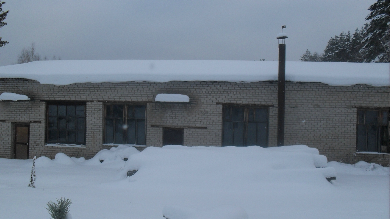 Здание гаража, Уржумский район, п. Пиляндыш, ул. Сплавная, д. 2