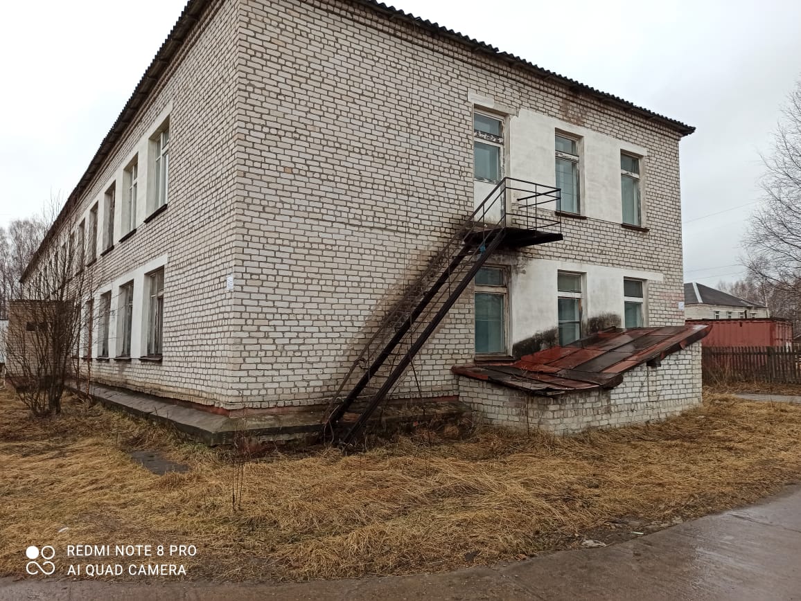 Нежилое здание, Кировская обл.,  г. Луза, ул. Ленина, д. 78