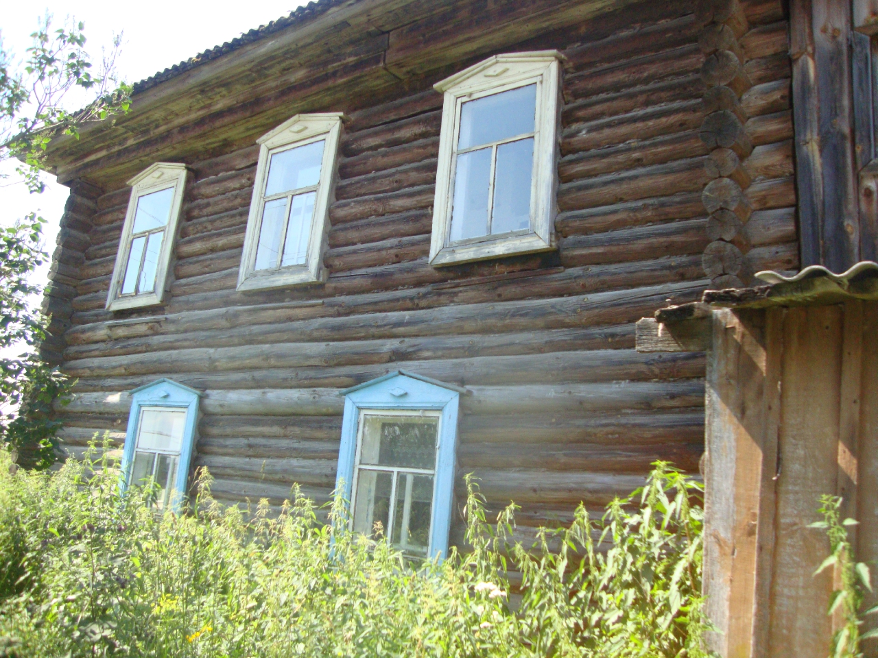 Здание Кирпично-Заводского фельдшерско-акушерского пункта, Кировская область, Кикнурский район, п. Малиновка, ул. Советская, д. 2