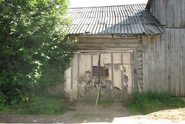 Здание вивария с гаражом, Лузский район, пгт Лальск, ул. Ленина, д. 156