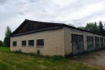 Здание гаража, Кировская обл., Лебяжский район, п. Лебяжье, ул. Казанцева,д.3