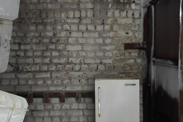 Помещение склада (1008/Г), расположенное в одноэтажном нежилом здании по адресу:  г. Киров, ул. Березниковская, д. 24