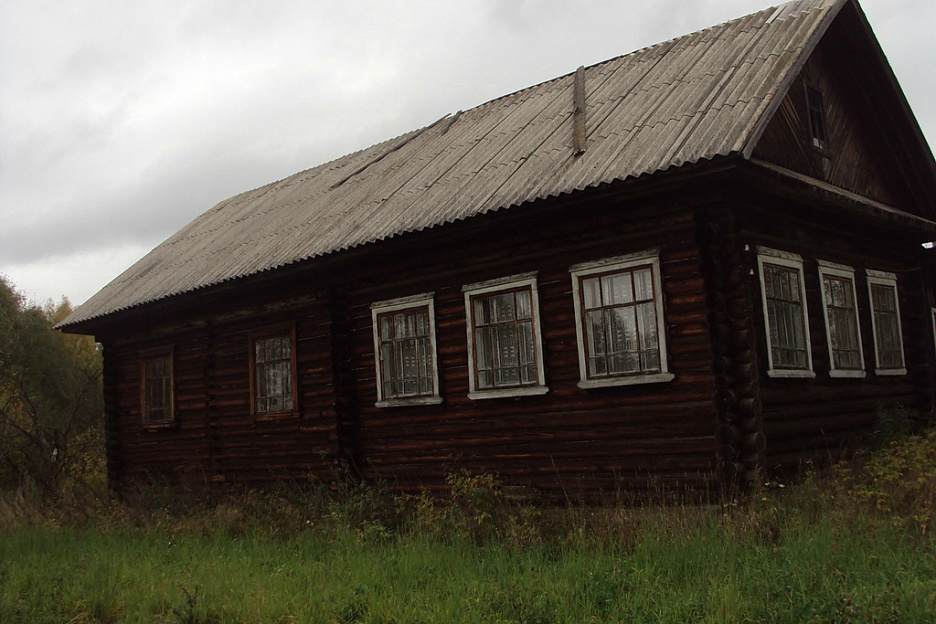 Здание амбулатории, Кировская область, Шабалинский район, село Чахловка