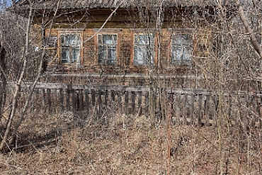 Здание конторы, земельный участок, Кировская область, Котельничский район, с. Чистополье, ул. Центральная, д. 1